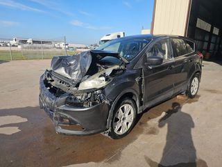 2015 Ford Escape SE - Exterior Front Left Corner Image